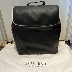 Mina Baie Leather Kinney